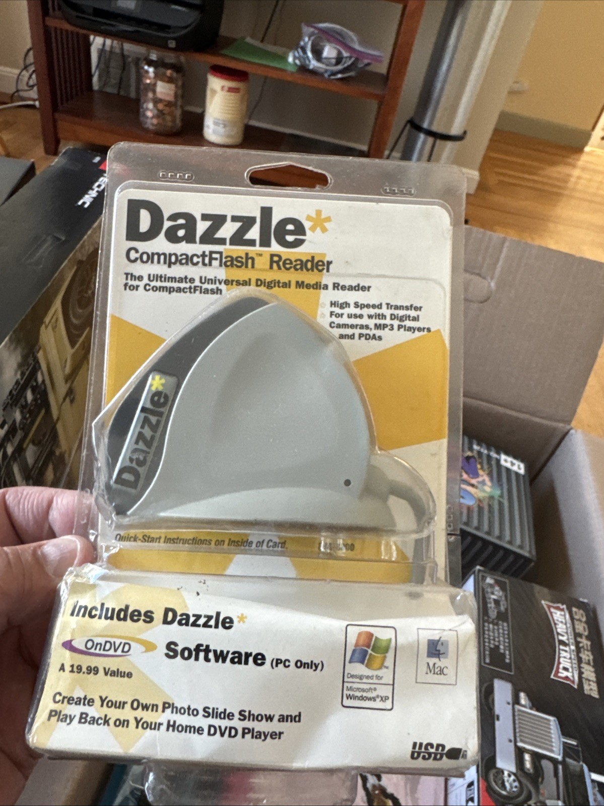 Dazzle CompactFlash Reader/Writer Digital Media Reader DM-8000 NEW old stock