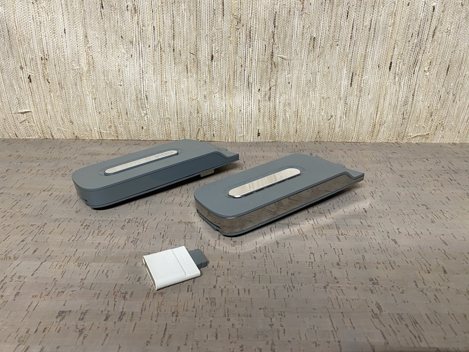 Official Genuine Xbox 360 HDD External Hardrive Lot 2 + 1 Memory Unit Untested