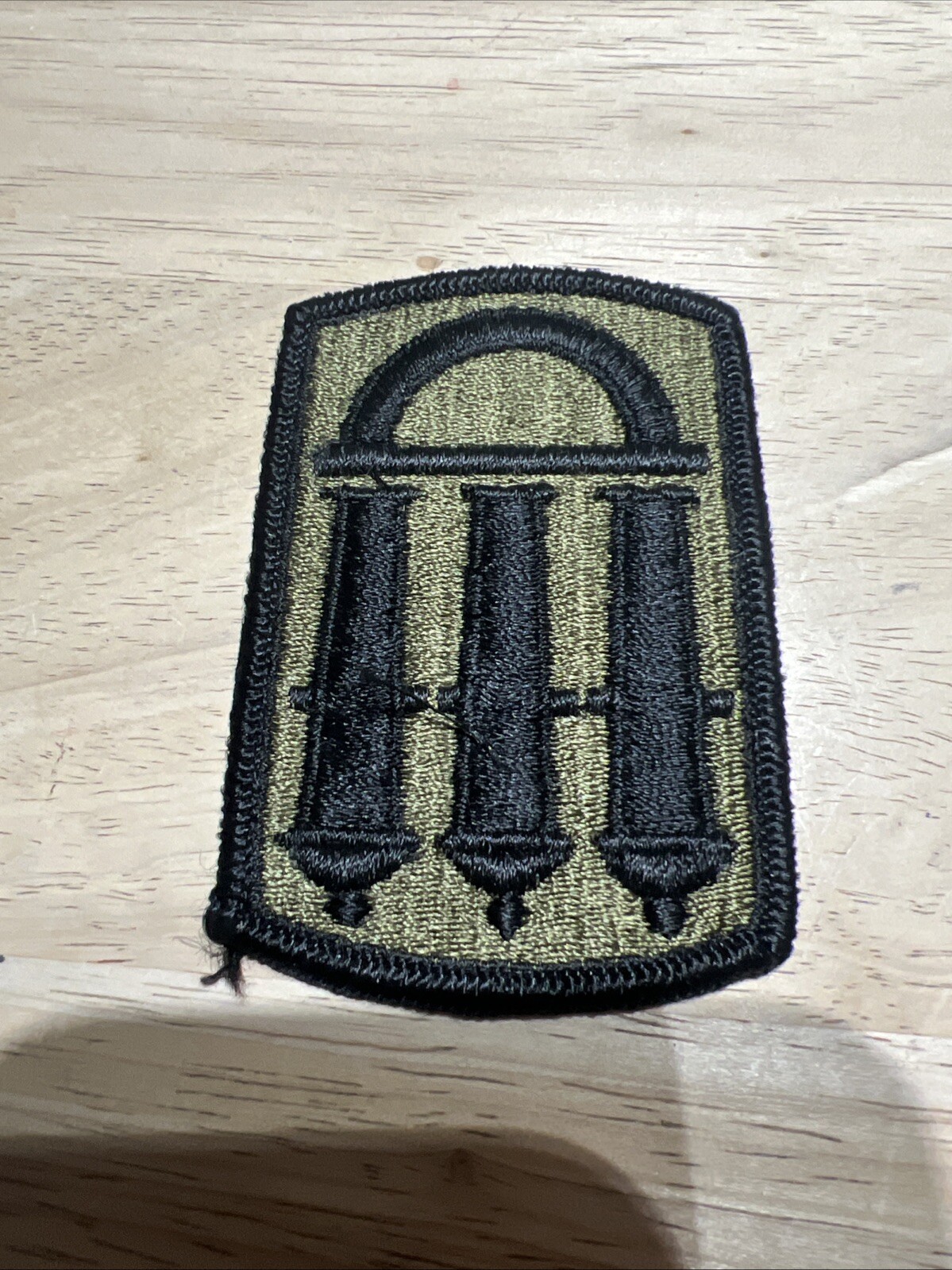 1985 to 1992 issue U.  S.  Army 118th Field Artillery Brigade Patch, NEW