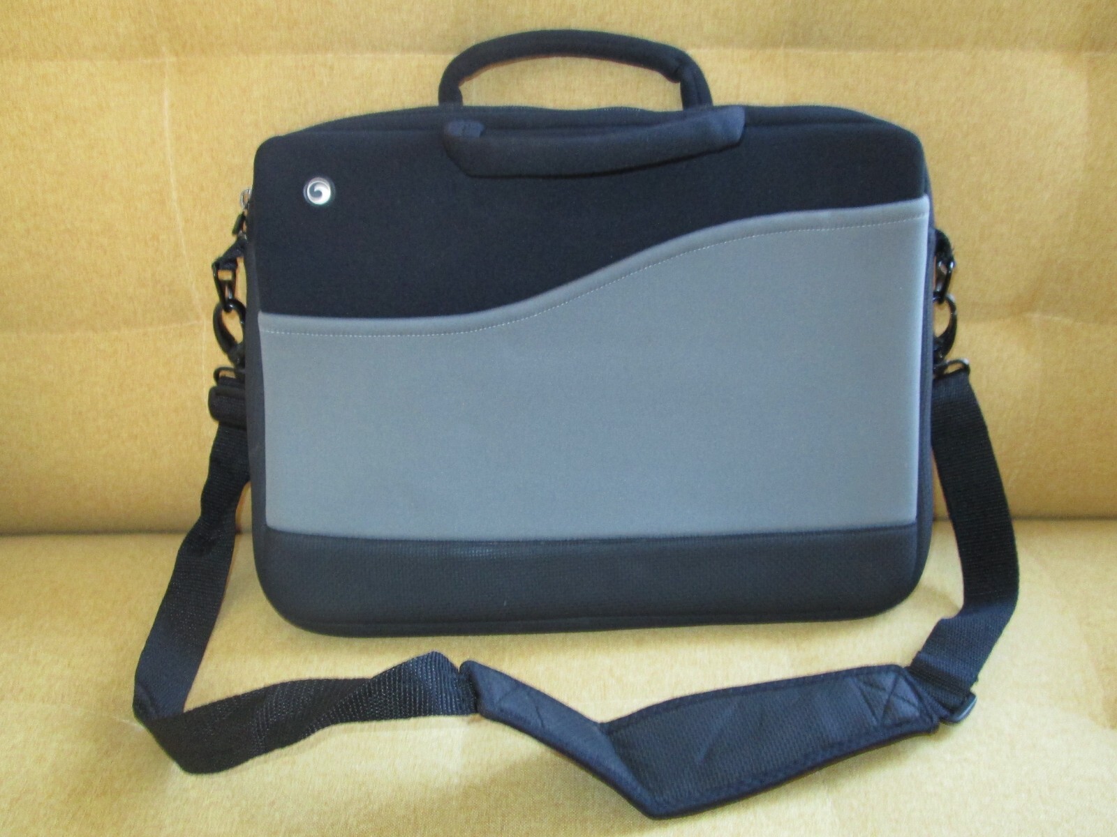 Marware Messager Bag Laptop Bag 14" x 10" black grey adjustable shoulder strap