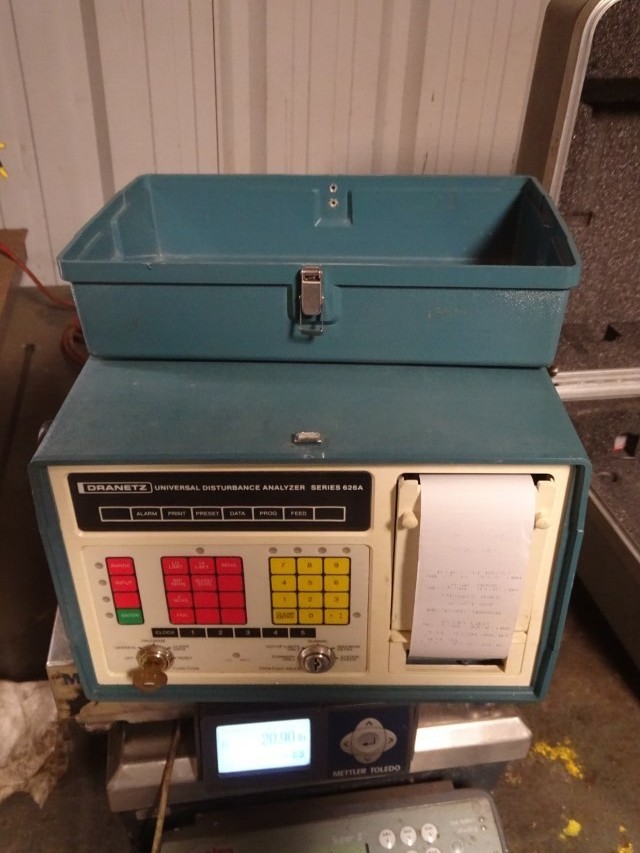 Dranetz Universal Disturbance Analyzer w/ Current Probe, series 626A