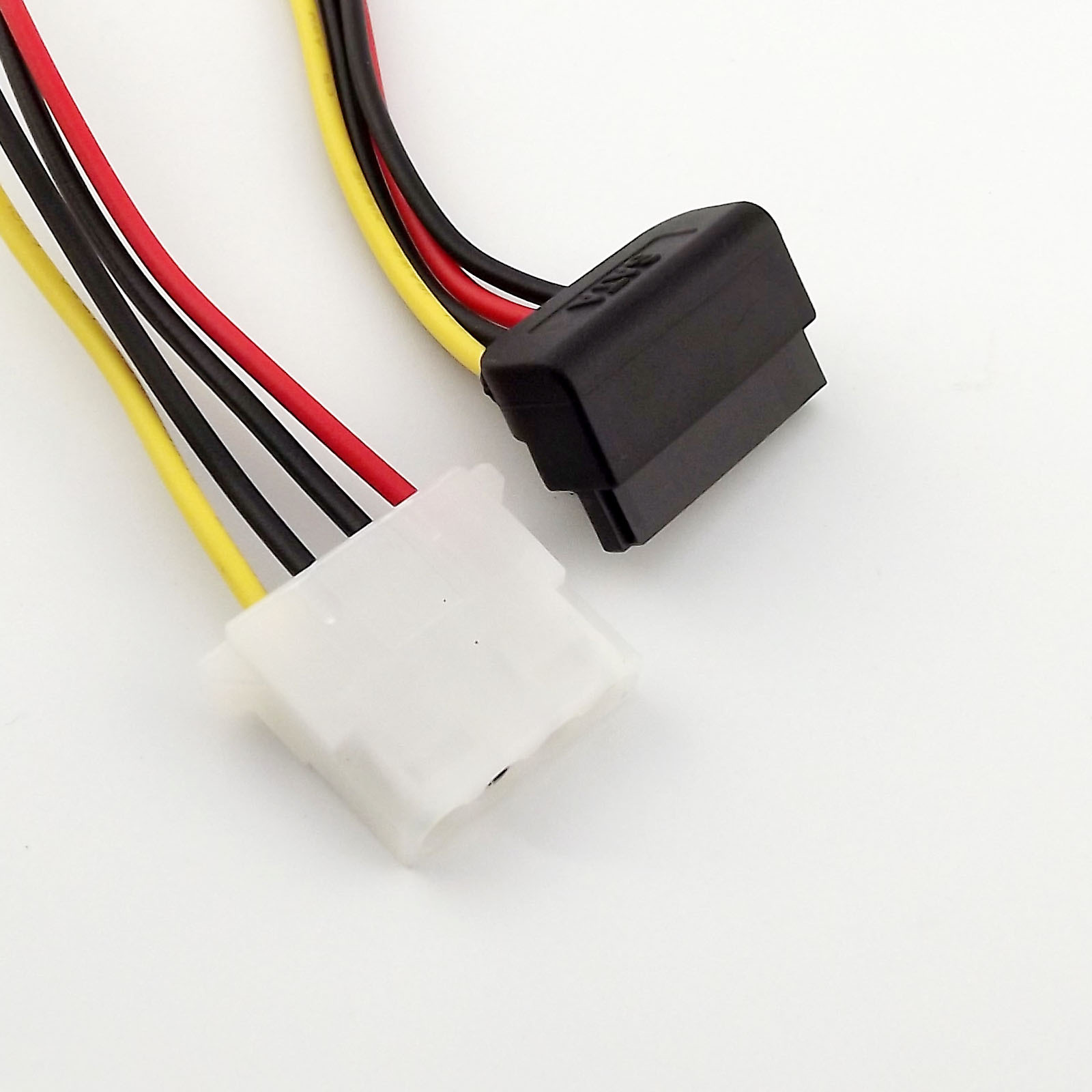 IDE Female 4 Pin Molex to SATA Female 15 Pin 90°Angled HDD Power Adapter Cable