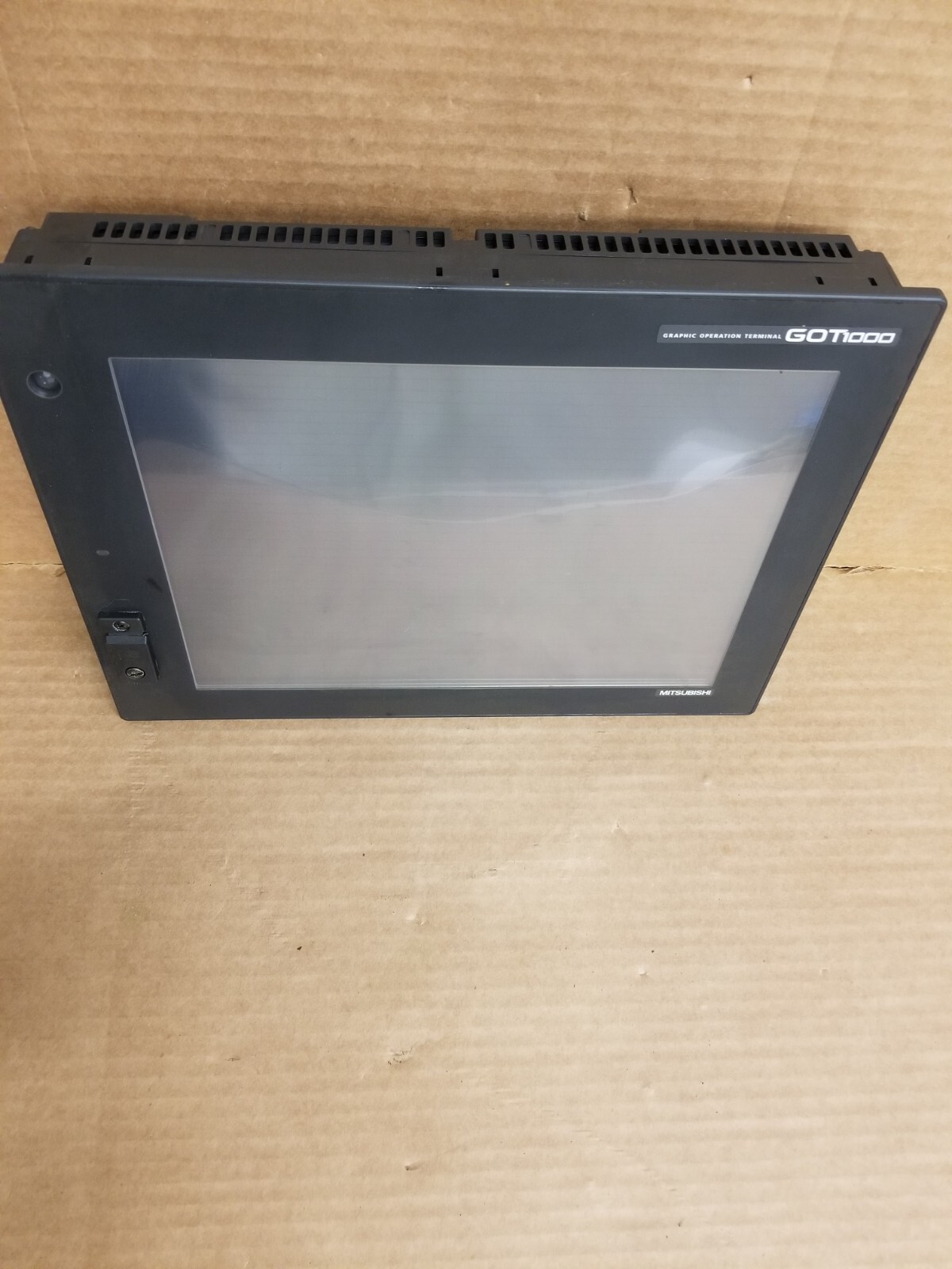 Mitsubishi GT1585-STBA GOT1000 Graphic Operation Terminal-Touchscreen 100-240V