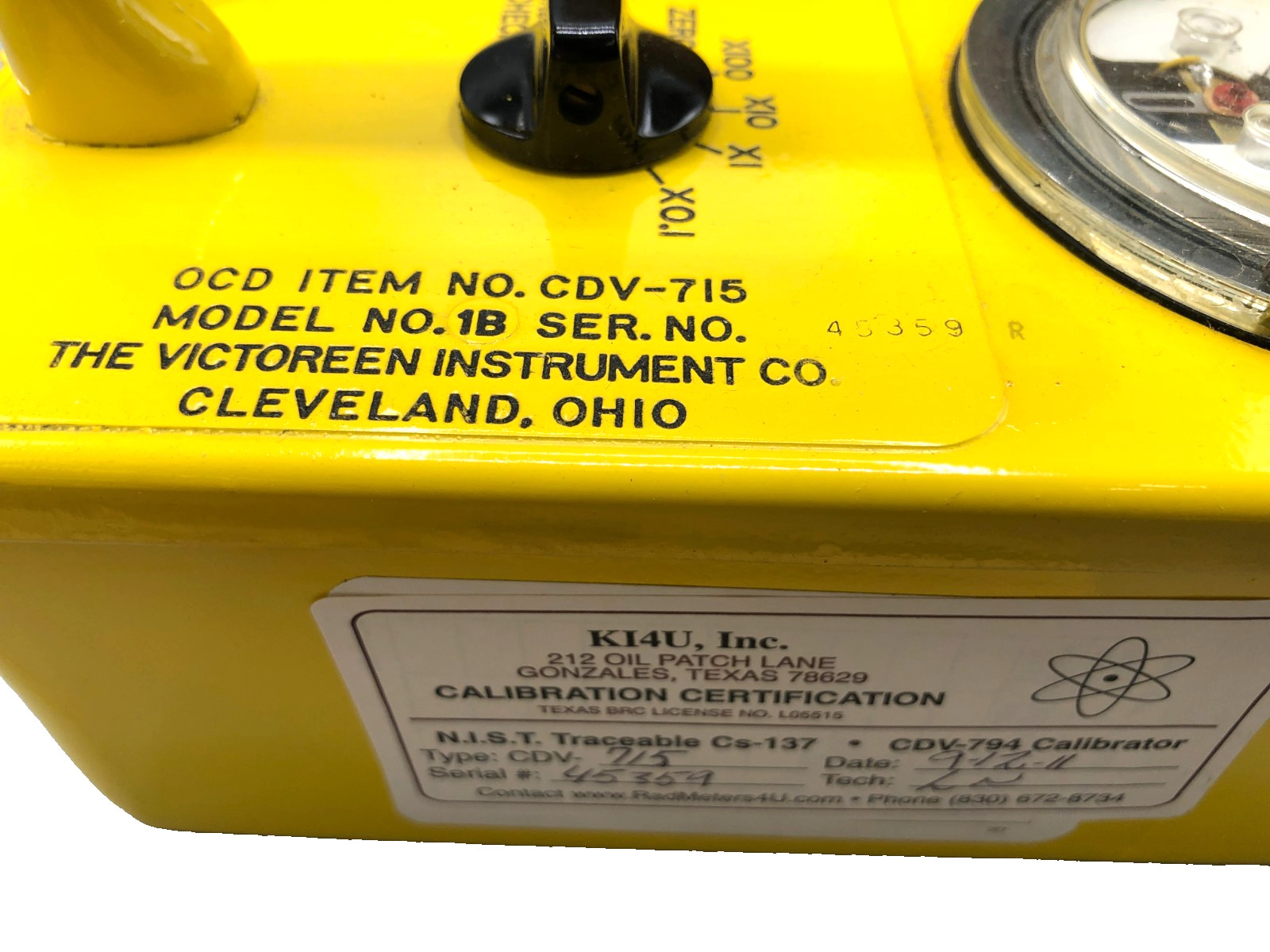 Victoreen CDV-715 Model 1B Survey Meter Set with Dosimeters & Charger UNTESTED