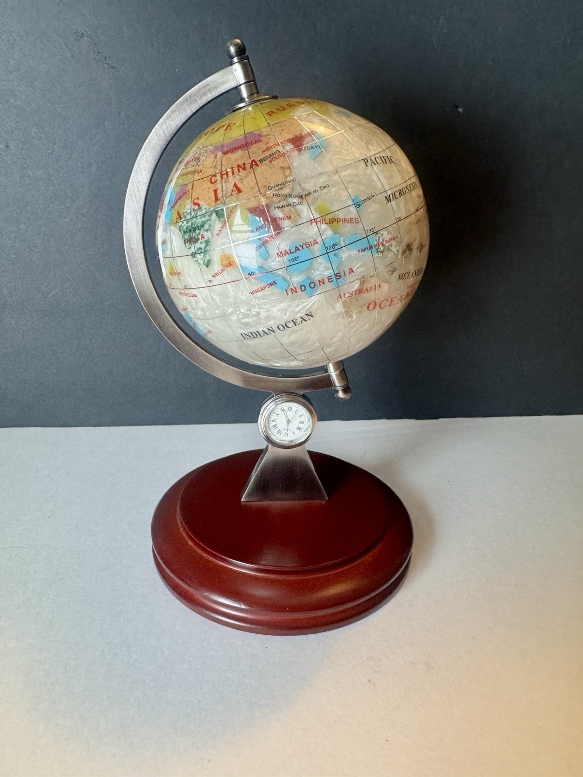World Globe for Desk or Office Has Built In Clock 😍 10”tall 15%OFF