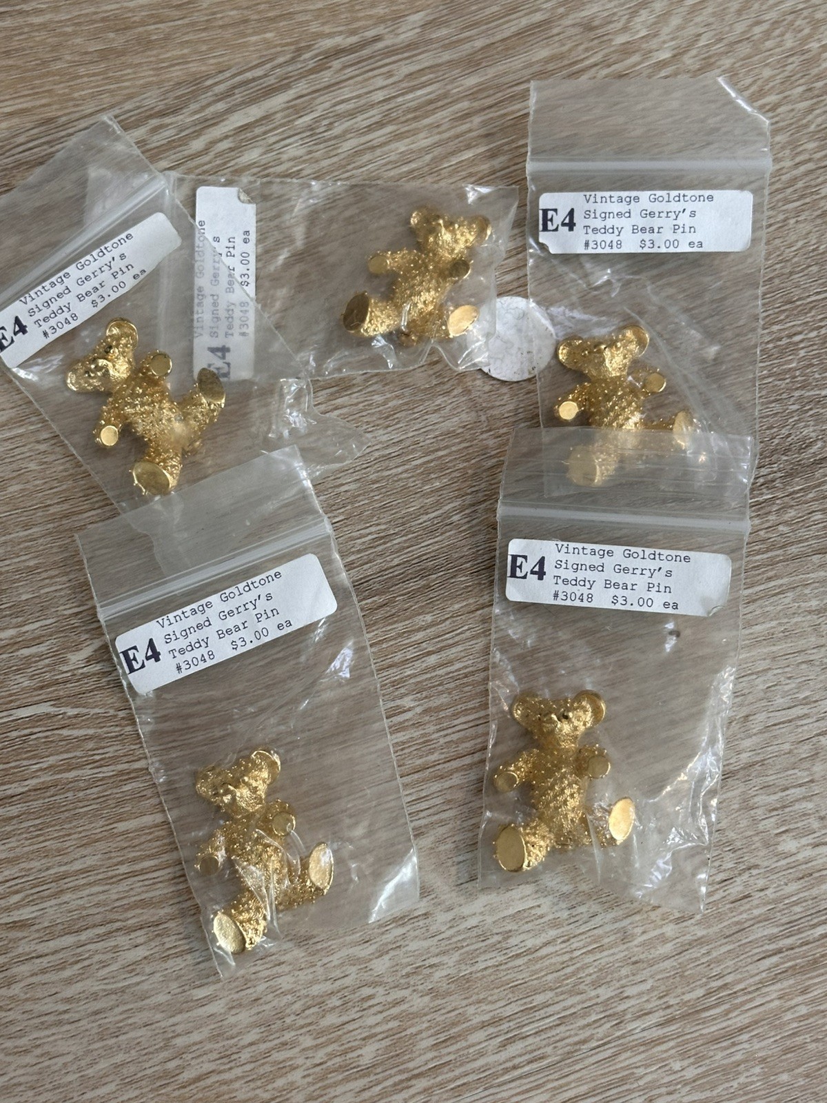 Lot of 5 Signed Jerry’s Teddy Bear Goldtone  Pins