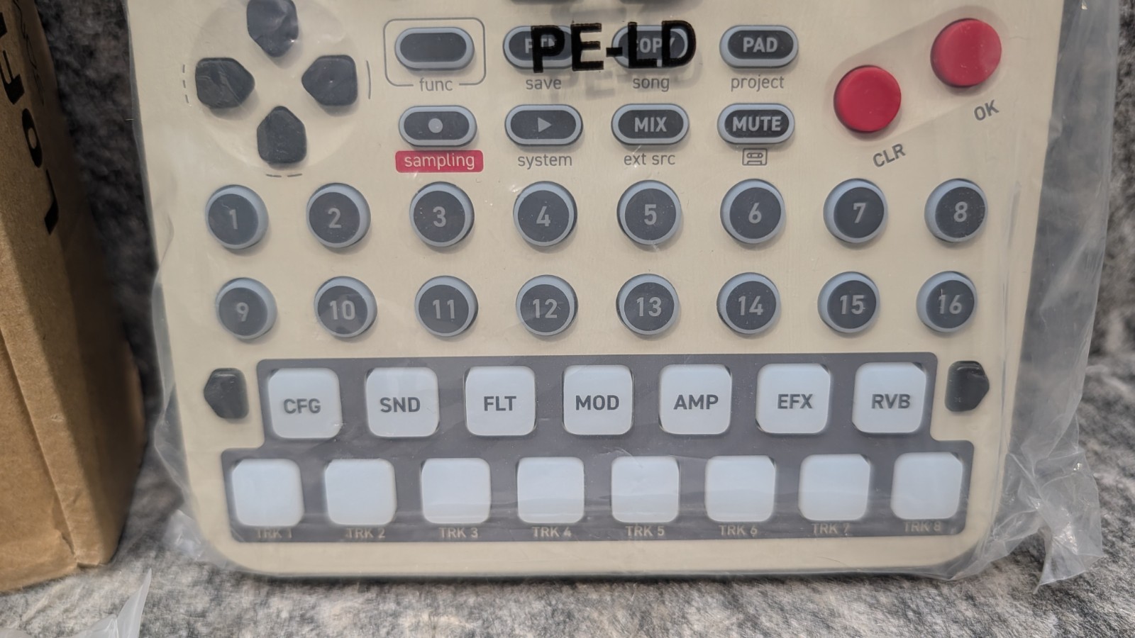 Sonicware Lofi-12 XT Low-res Digitized Sampler- Limited Retro Color 🔥New🔥