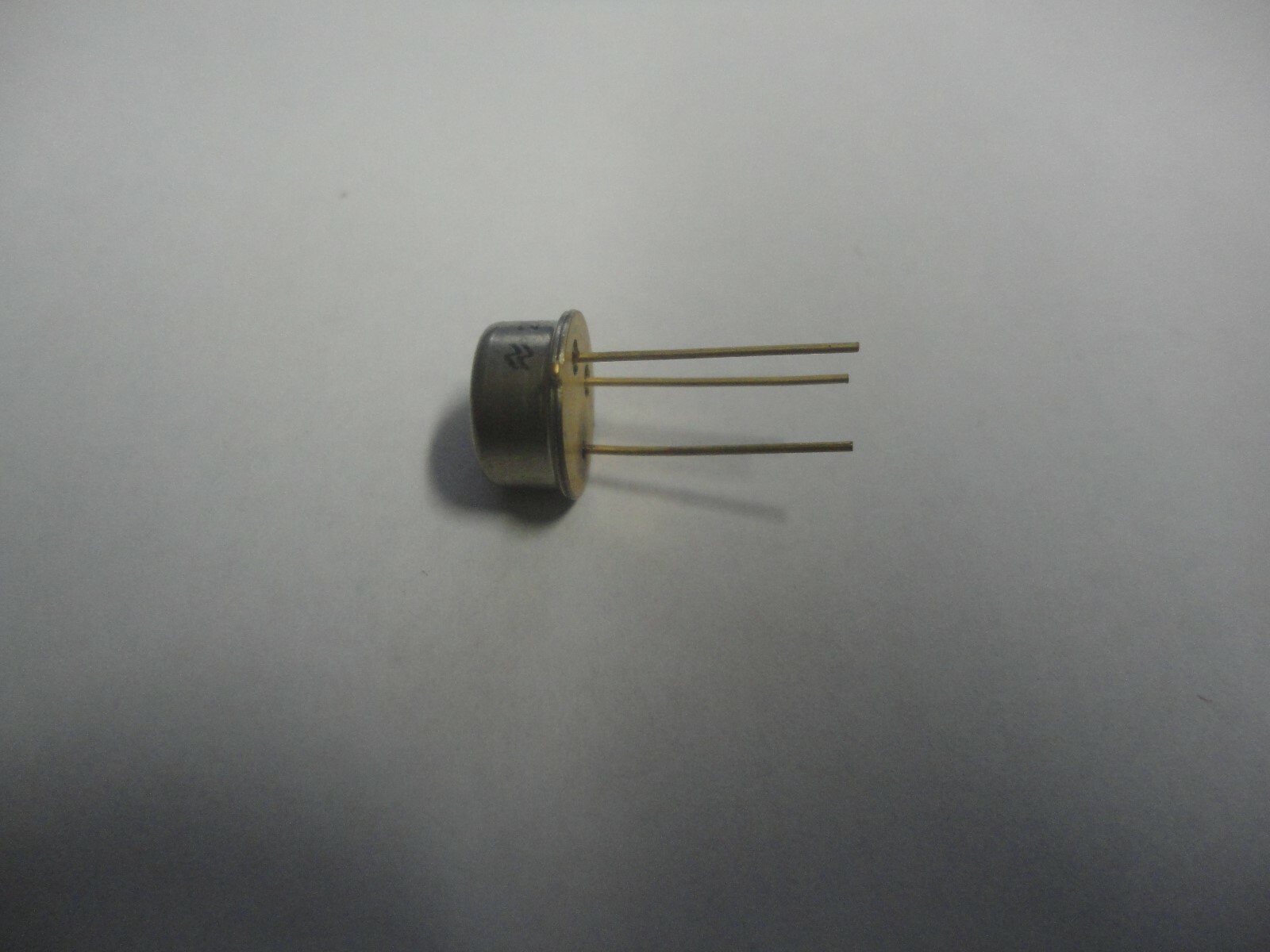 TI PNP GERMANIUM TRANSISTOR 2N3244 USED IN VARIOUS APPLICATIONS