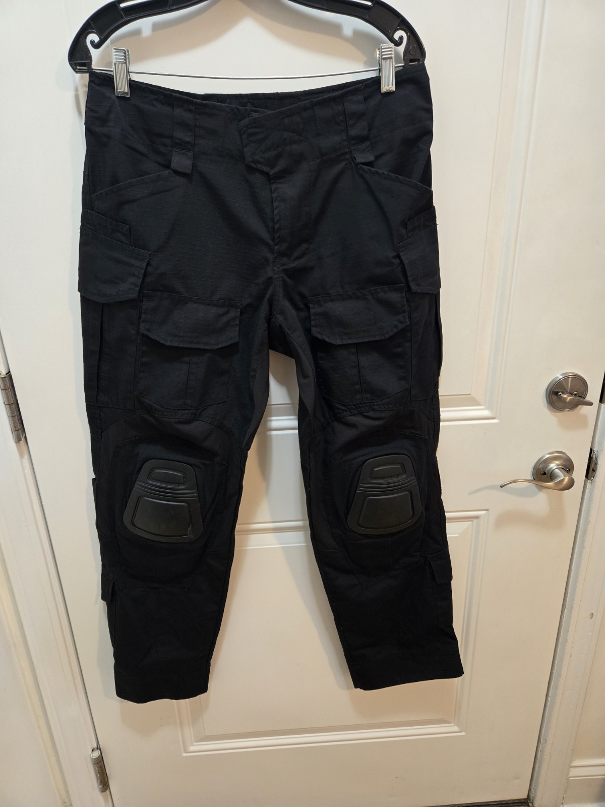 UNCOMPROMISING TO CLASSICS Tactical Pants Black 30 Reinforced Knees Pockets