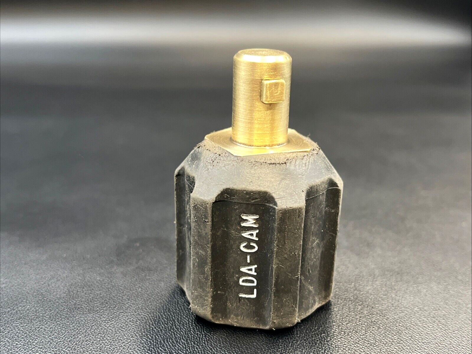 Lenco LDA-CAM Adapter Black (D)