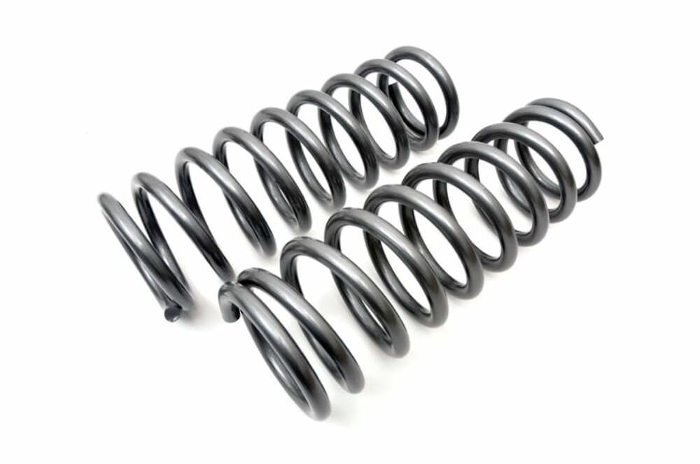 Rough Country 2in Leveling Coil Springs for Diesel 03-12 Ram 2500/3500 4wd