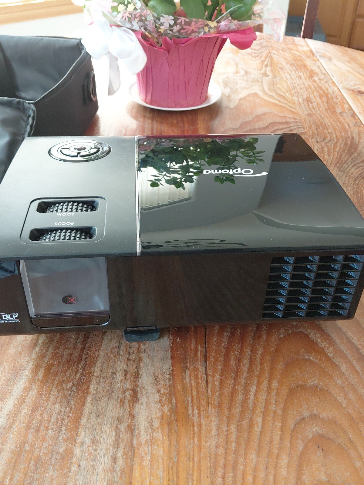 Optoma EP761 DLP Projector