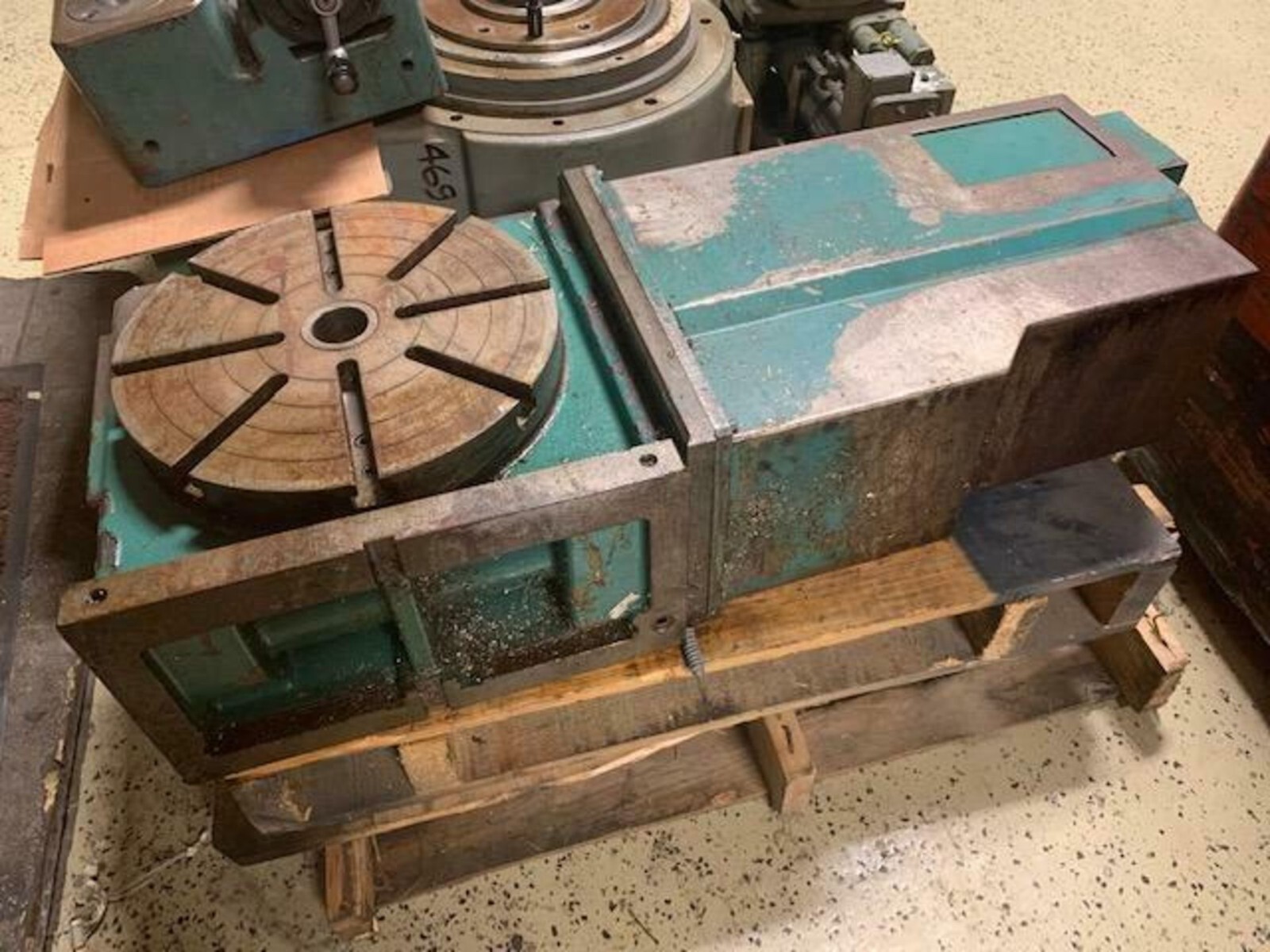 Tsudakoma 12" NC Rotary Table RNCV-301R With Yaskawa Servo Motor