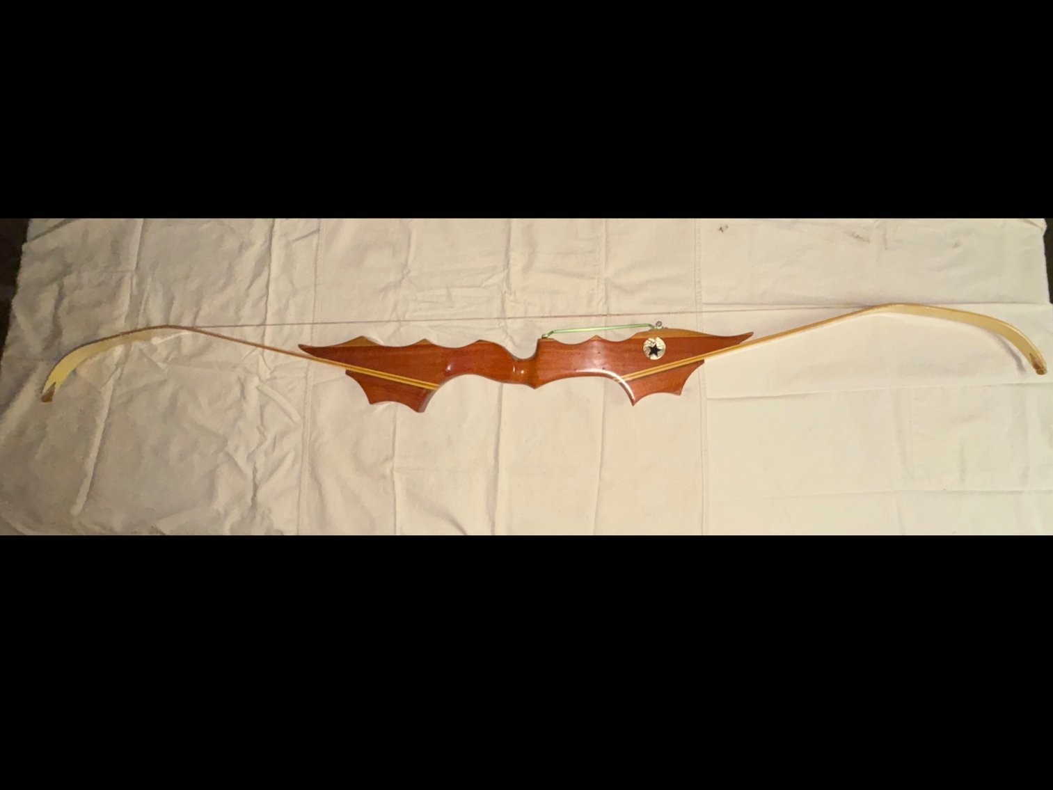 VINTAGE HIT SHOOTING STAR RECURVE BOW - LOCAL PICK-UP IS AVAILABLE