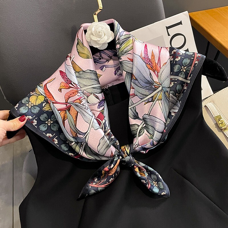 100% Mulberry Silk 27" Square Scarf Women Neckerchief Bandana Black Pink Flower