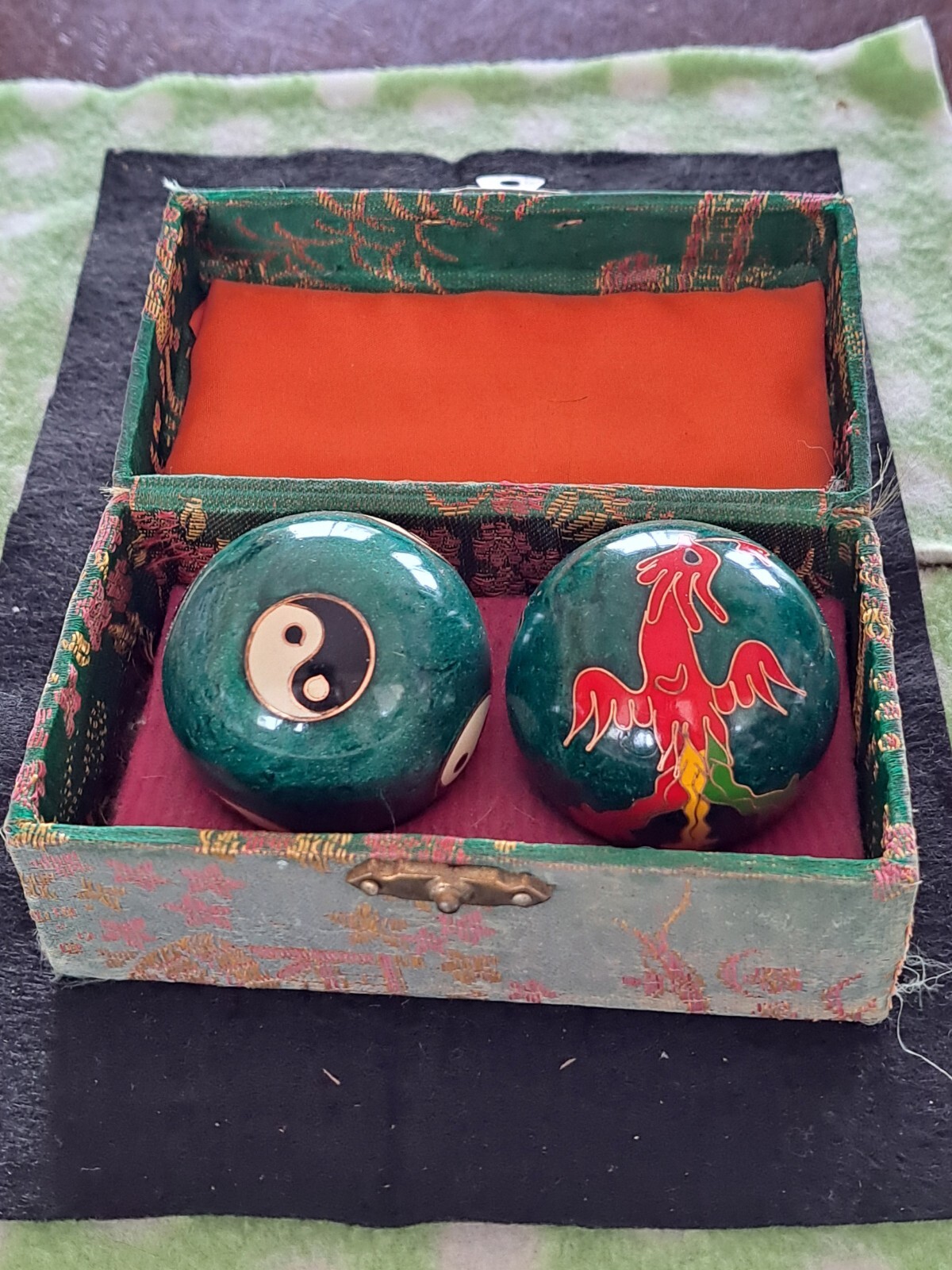 Oriental Handcrafted Cloisonn'e Hand Exercise Balls Musical Chimes Original Box