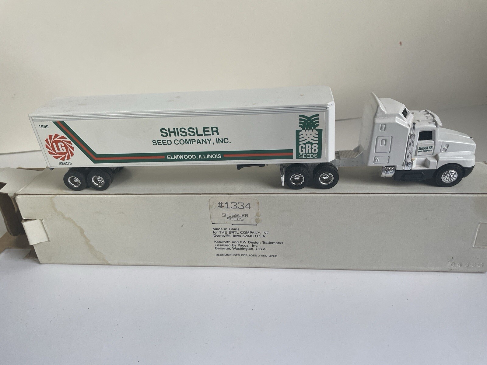ERTL 1/64 Shissler Seed Company Inc. Semi & Trailer (E4)
