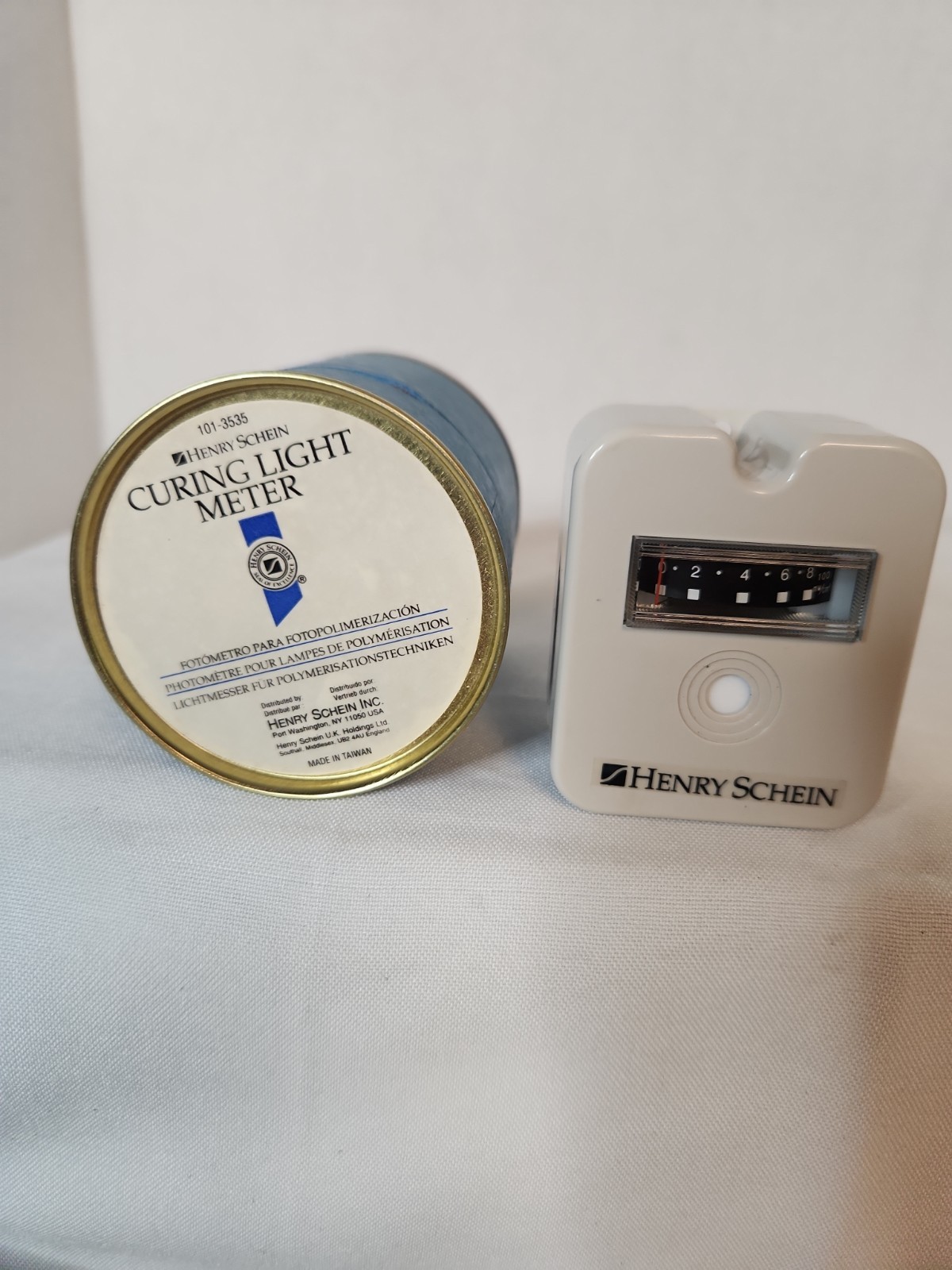 Henry Schein  Dental Curing Light Meter Compact Design