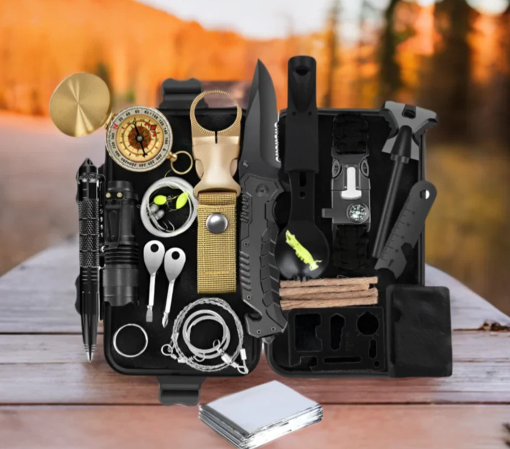 Survival Kit 28 in 1, Teakwood Survival Gear, Survival Gear Tool Emergency Gift