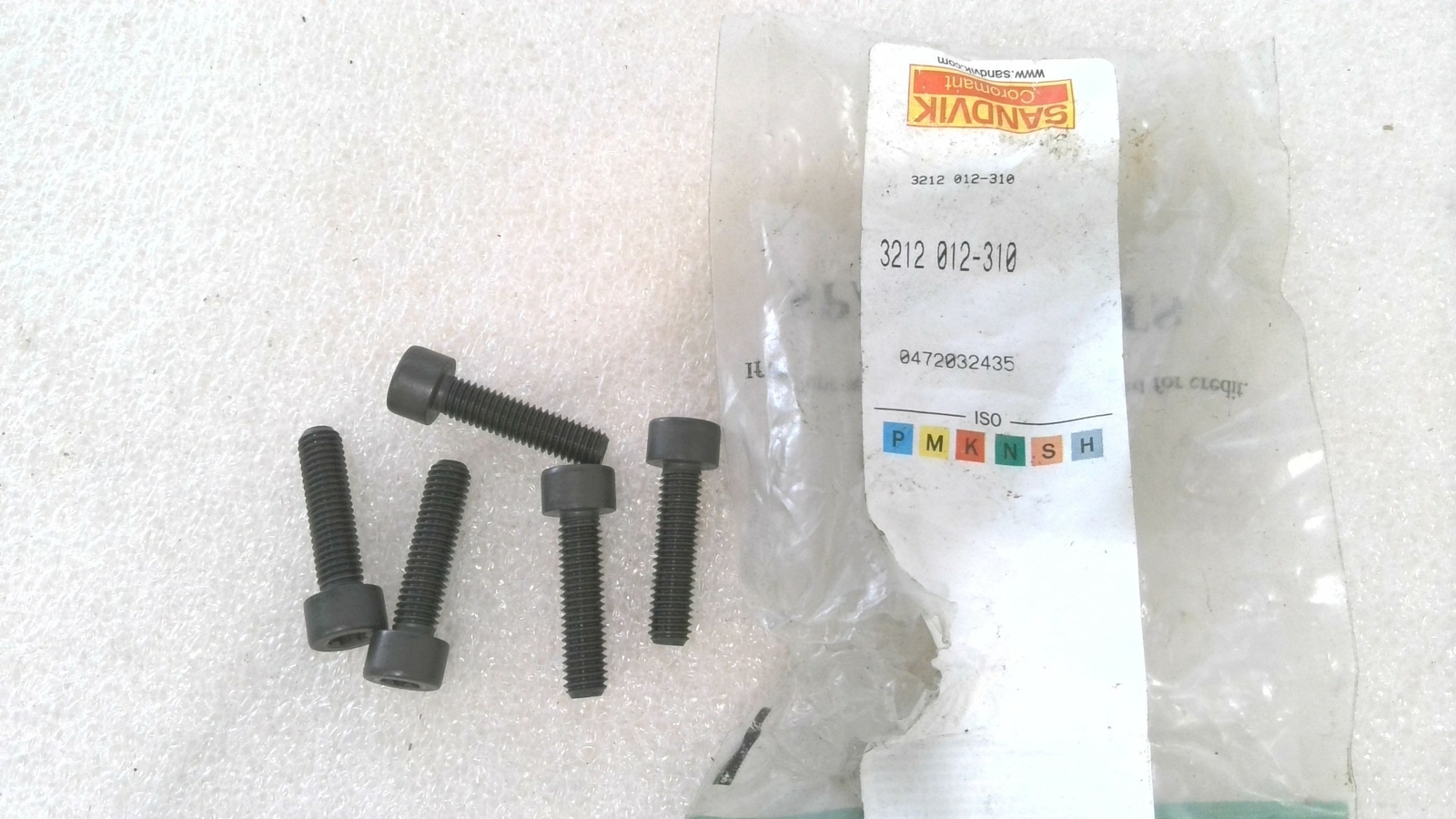 SANDVIK COROMANT 3212 012-310 SOCKET HEAD CAP SCREW ( LOT OF 5 )