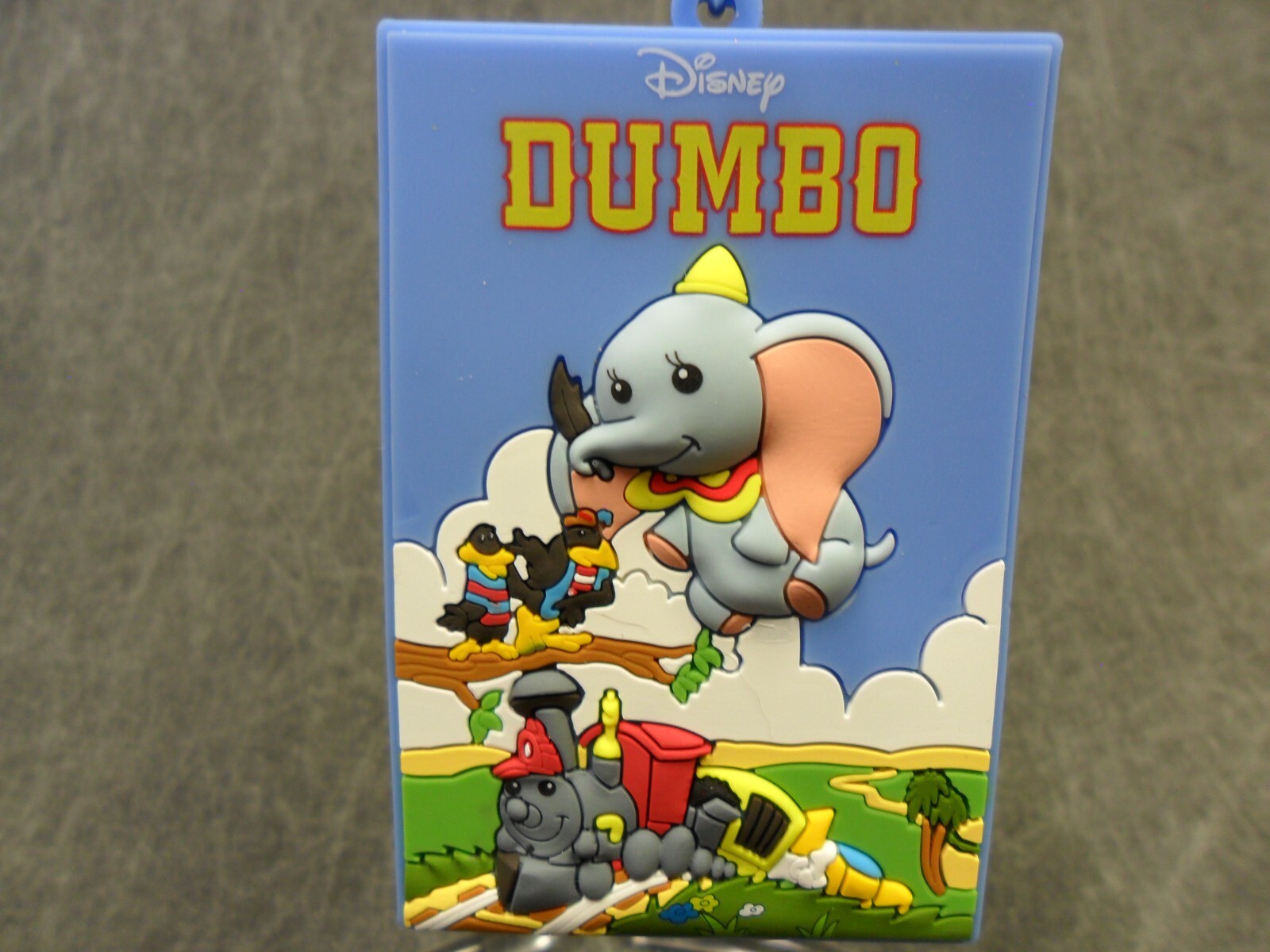 Disney Classics * Dumbo Poster Clip * Blind Bag Opened Series 42