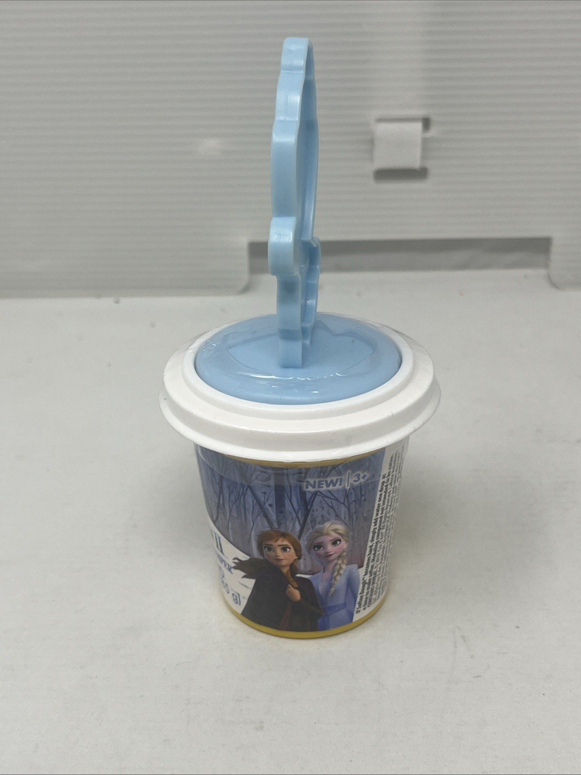Cra Z Art Softee Dough. Disney Frozen ( OLAF ) 3 Oz. NEW.