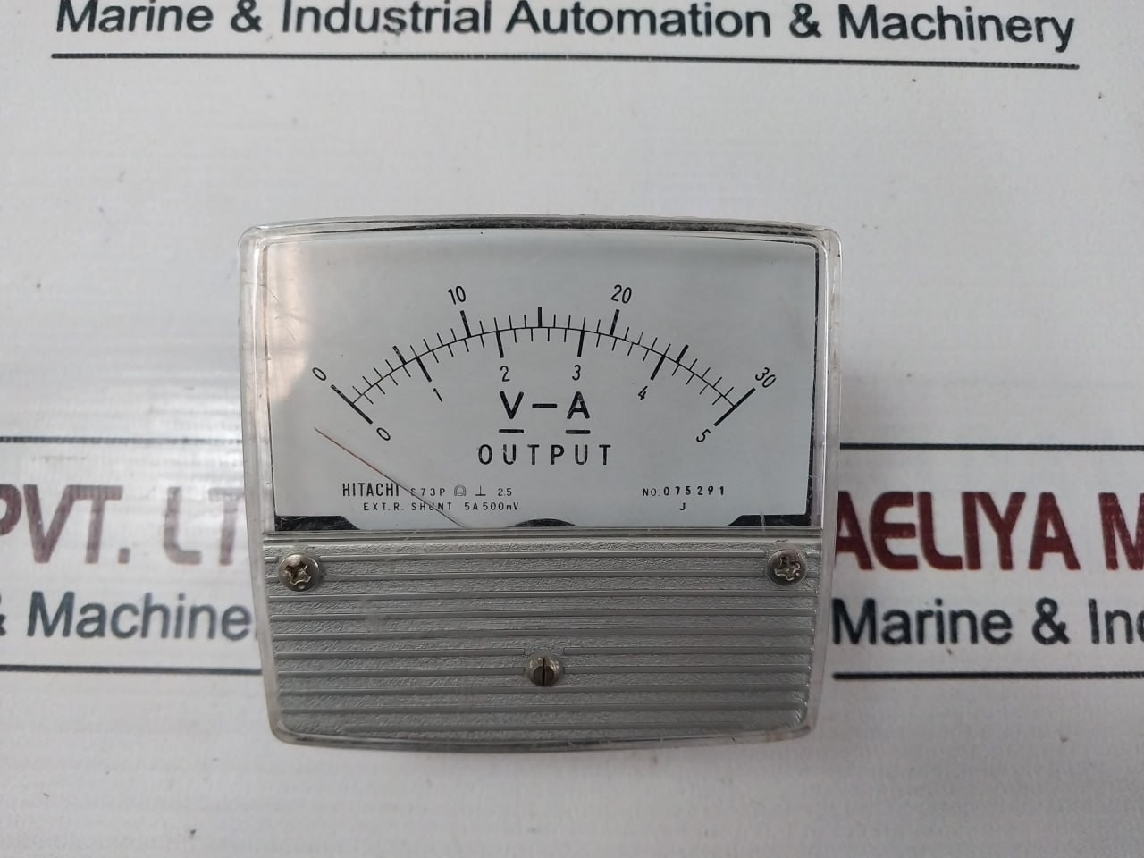 HITACHI S73P Voltmeter 0-30V 0-5A