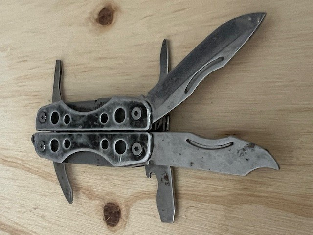 Gerber Shortcut Multi-tool w/ Black Handles Pliers Keychain — Great condition