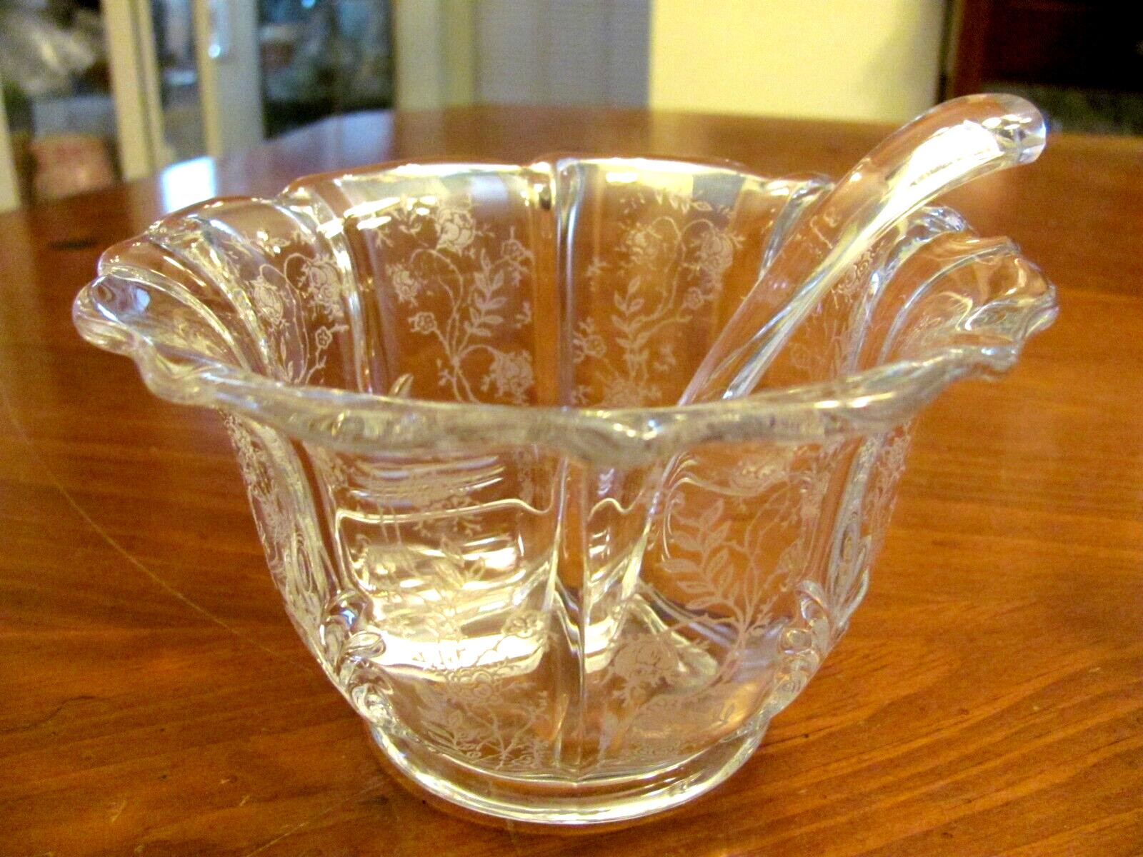 VTG FLORAL ETCHED FLUTED RIM CONDIMENT MAYONNAISE CRYSTAL DISH/BOWL W/SPOON EXC