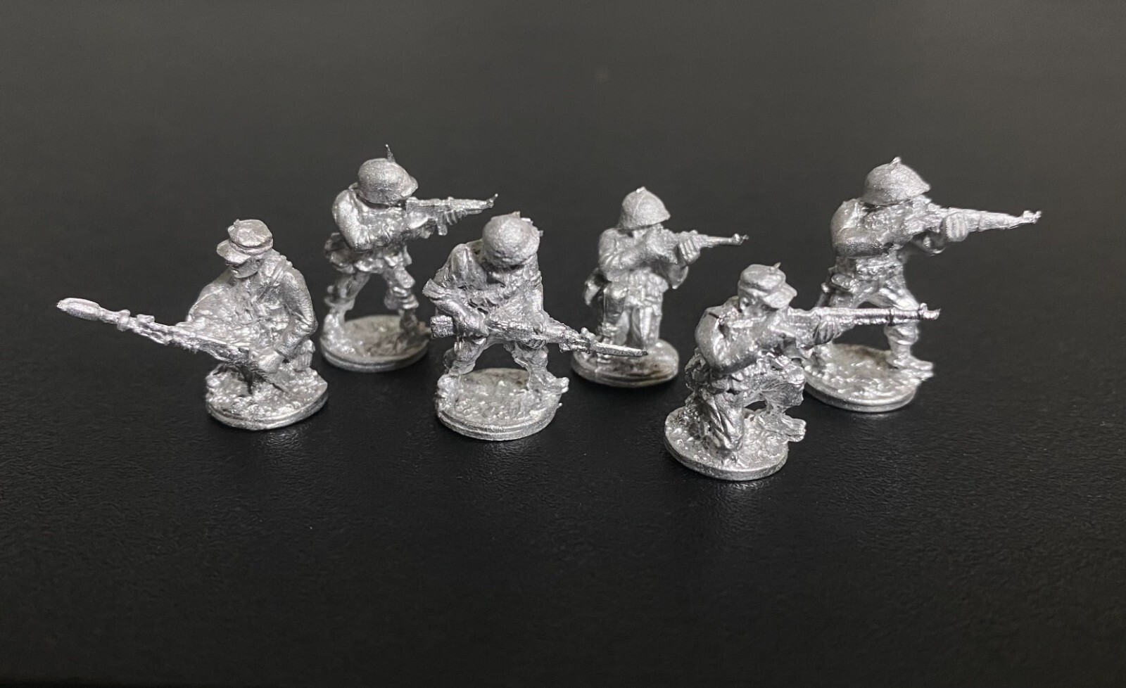 20mm WWII USMC Firing 6 Metal Figures USMC2