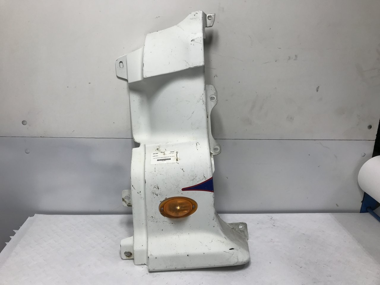 2008-2020 Freightliner CASCADIA WHITE Driver EXTENSION Cowl - Used A1857616000
