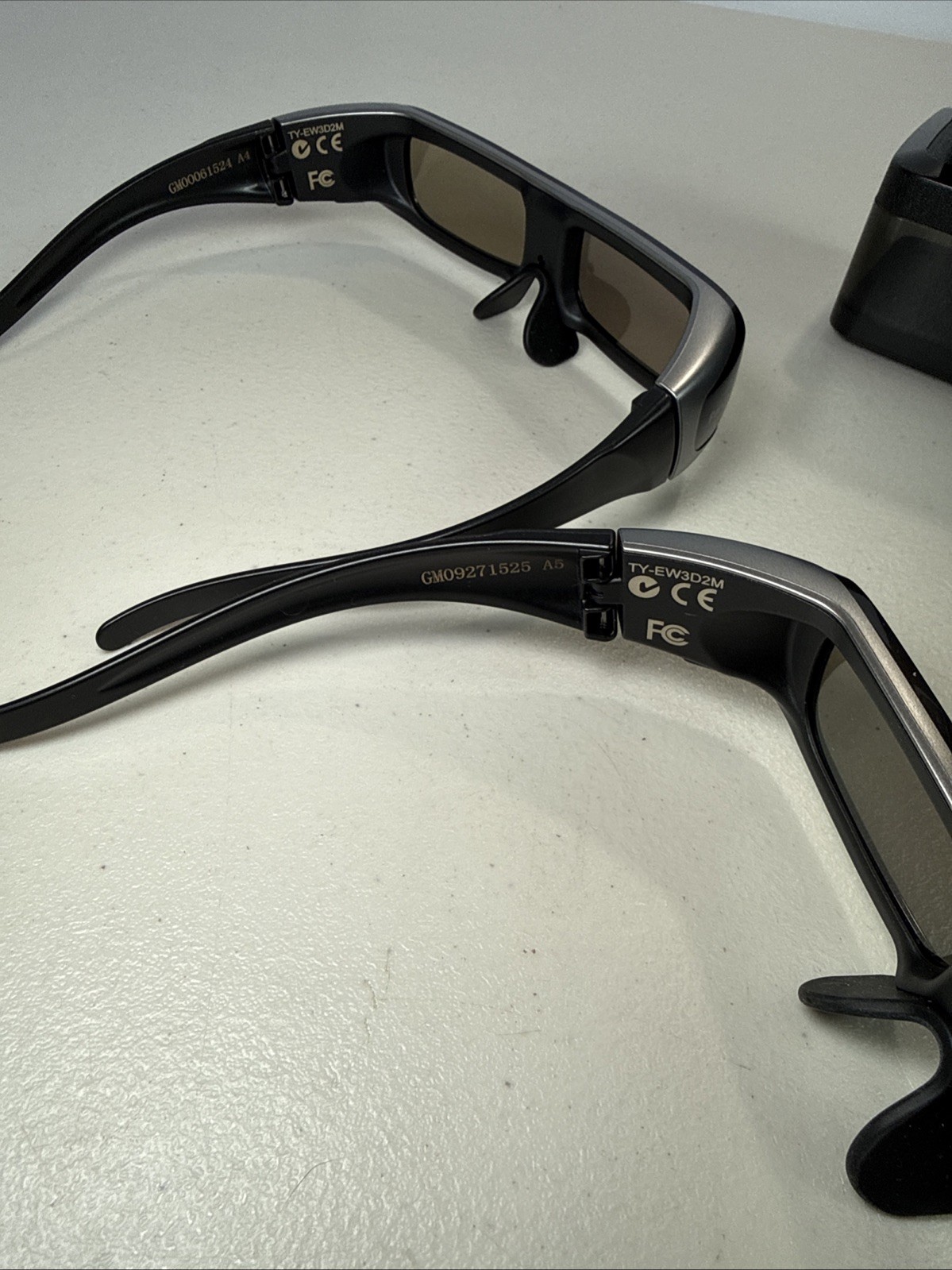 2 Panasonic TY-EW3D2M 3D Active Shutter Glasses UNTESTED/FOR PARTS