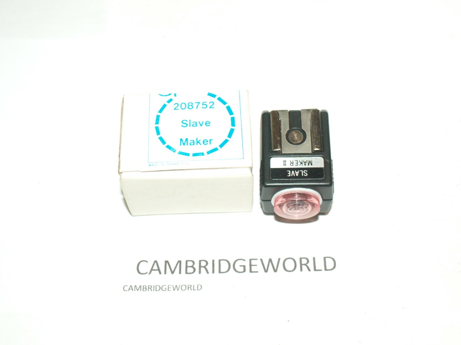 Flash Slave Trigger Slave Eye with HOT SHOE & PC SOCKET NEW in BOX MADE in JAPAN