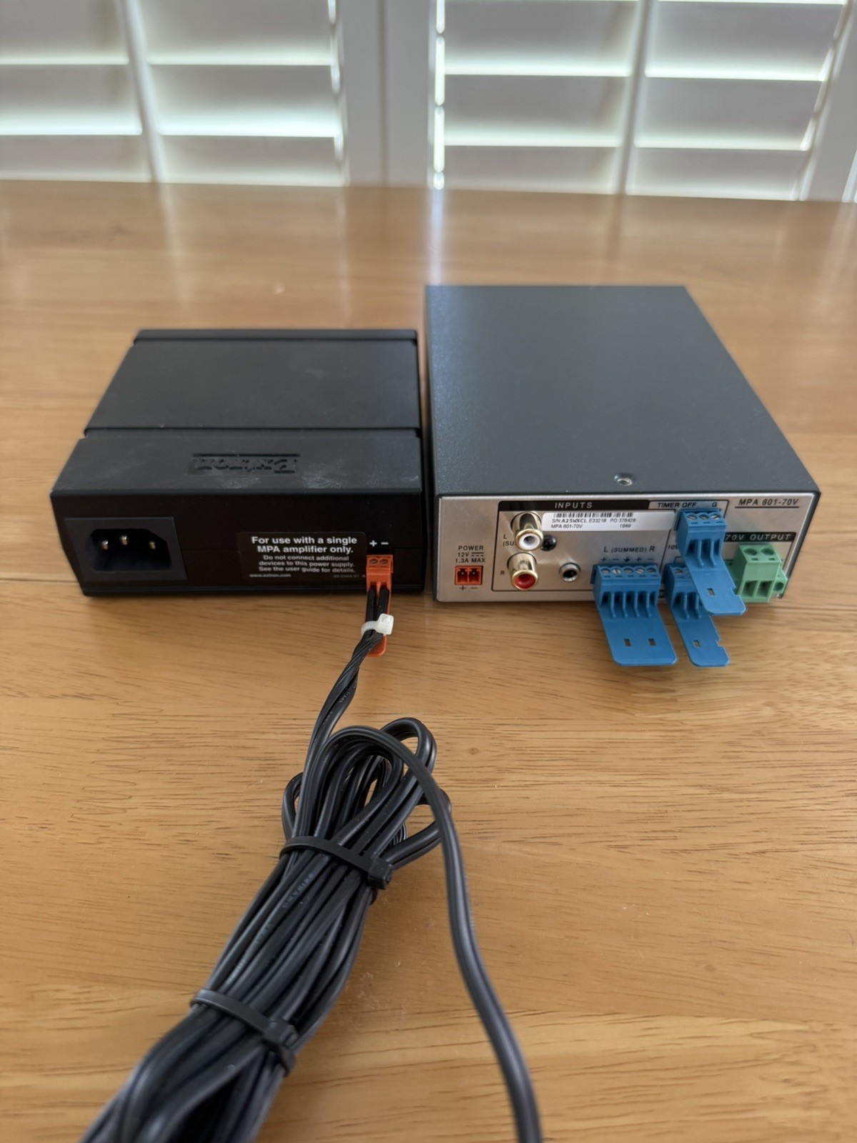 Extron MPA 601 Mini Power Amplifier with Extron 28-113-07LF Power Supply Bundle