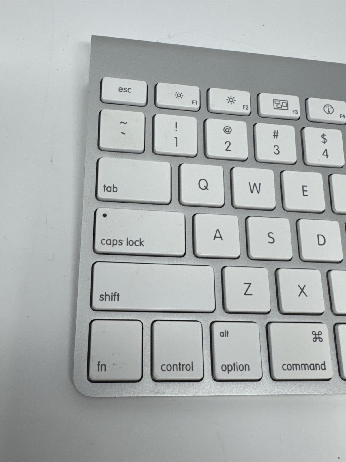 Genuine Apple A1314 Bluetooth Wireless Magic Keyboard Bluetooth TESTED WORKING!
