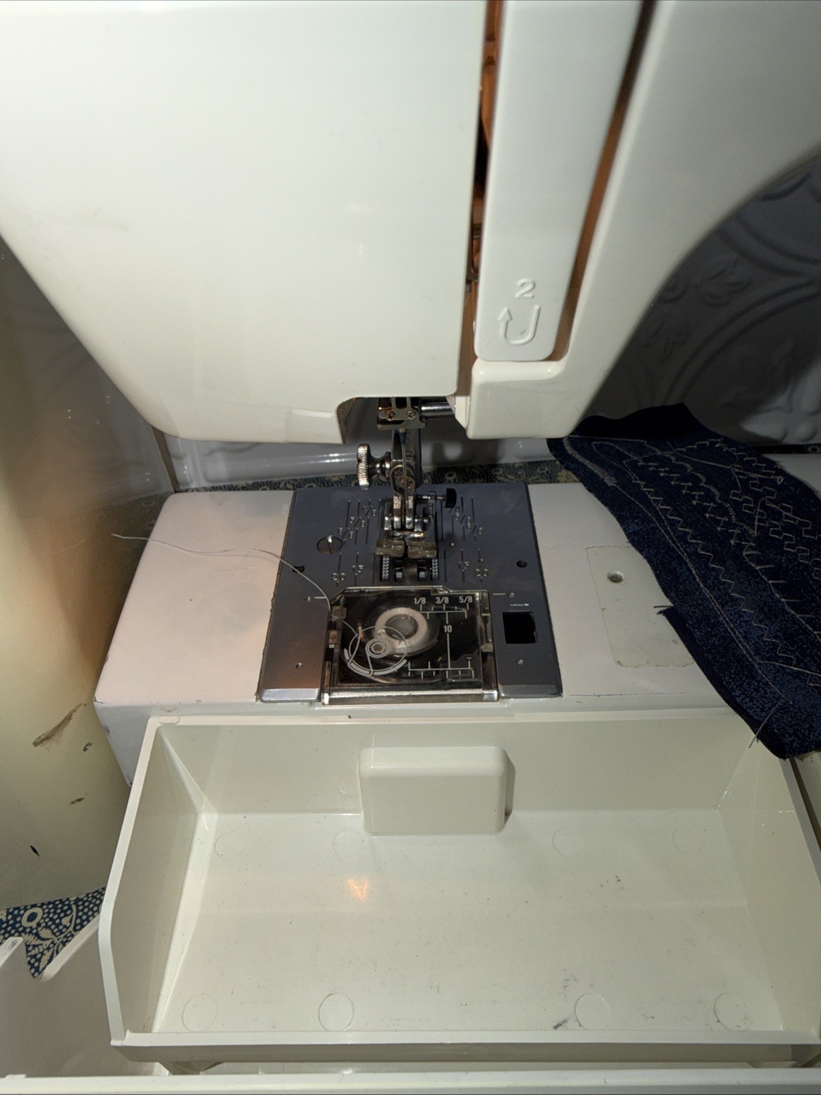 Janome Decor Excel 5018 Sewing Machine. Stitches Great-Reverse Does Not Work.