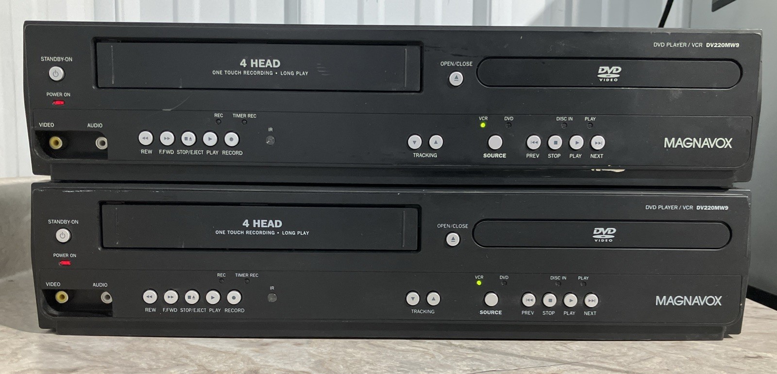 Magnavox DVD Player/VCR DV220MW9 No Remote-Partially Tested-Read - LOT 2