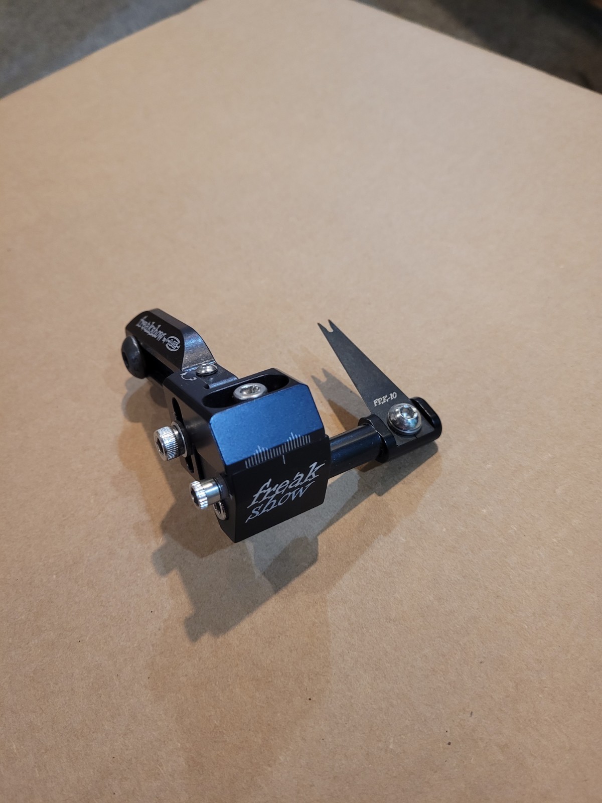 AAE Freakshow LH Arrow Rest Standard Mount