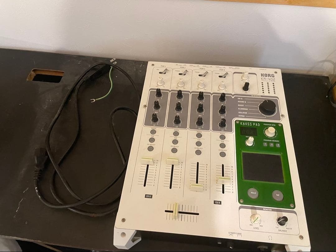 KORG KM-402 DJ Mixer Kaoss Effects BPM Counter Used Japan
