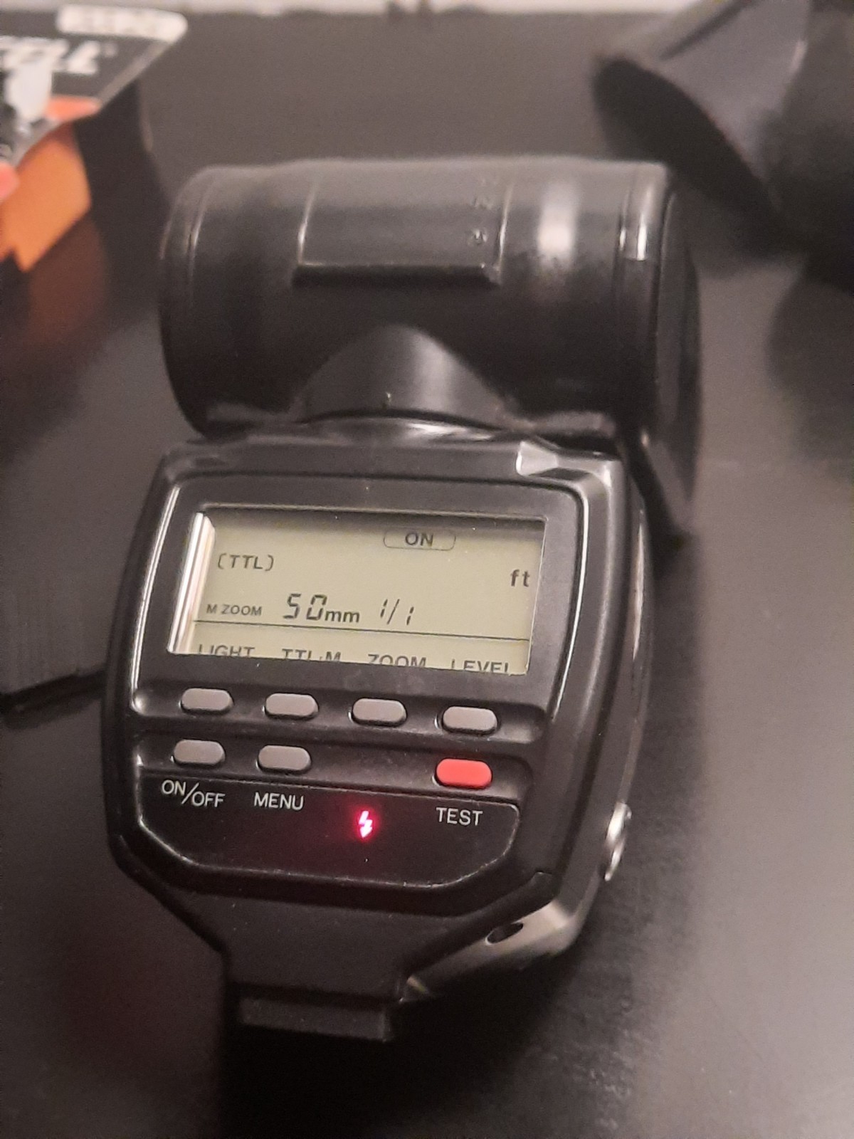 KONICA MINOLTA MAXXUM 5200i FLASH GUN Fully functional w/case