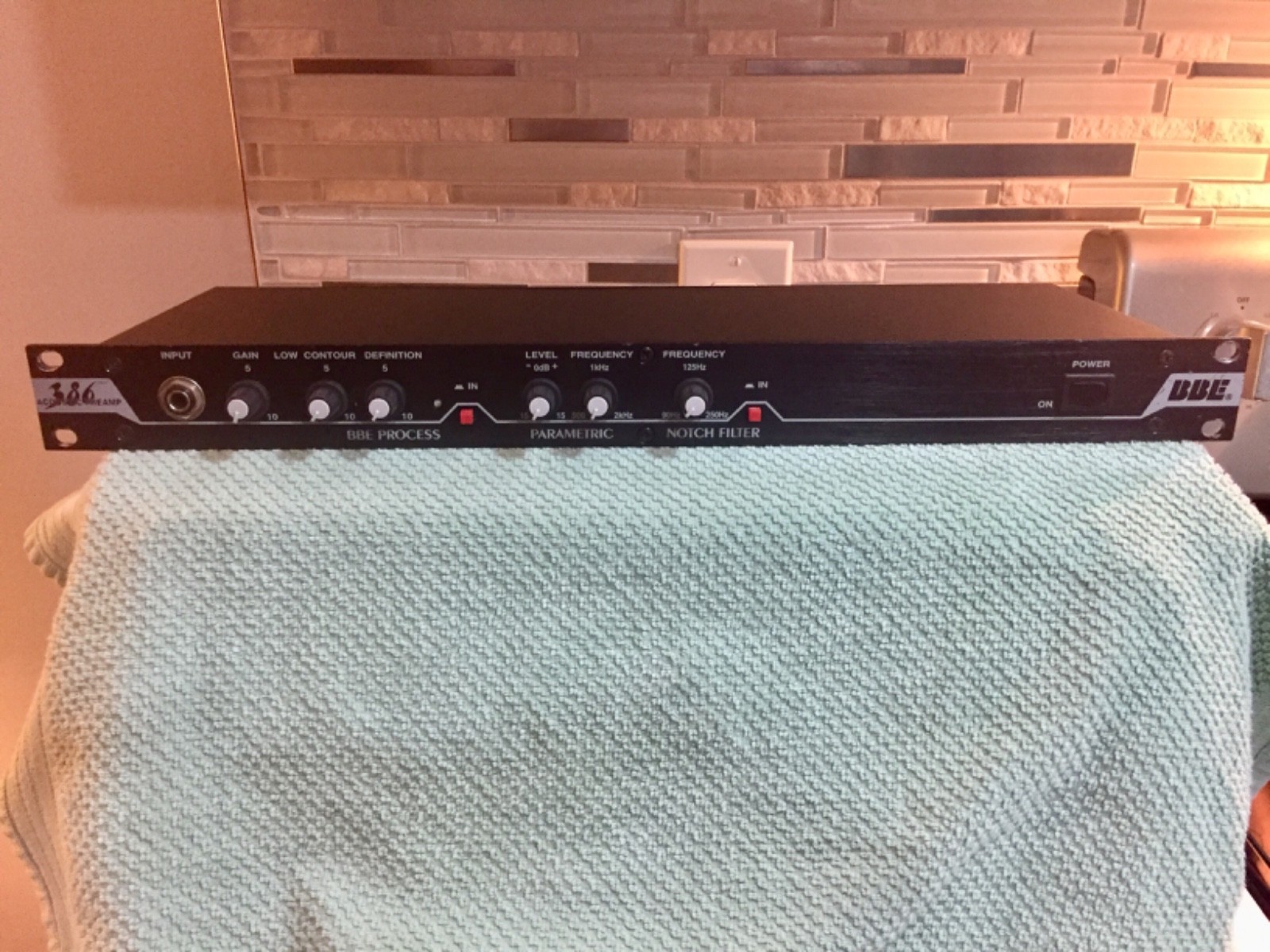 BBE 386 Acoustic Preamp