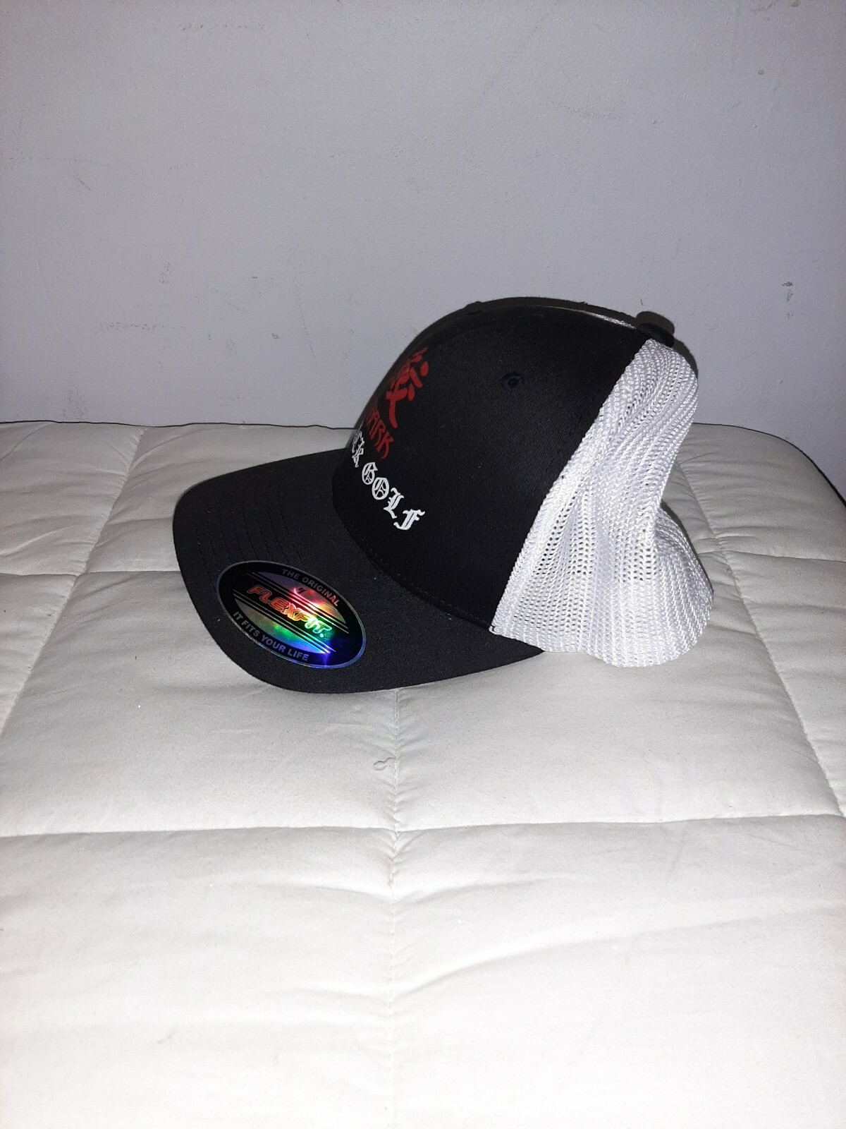 Shark Attack Golf Flexfit Men's Mesh Hat - One Size Fits Most