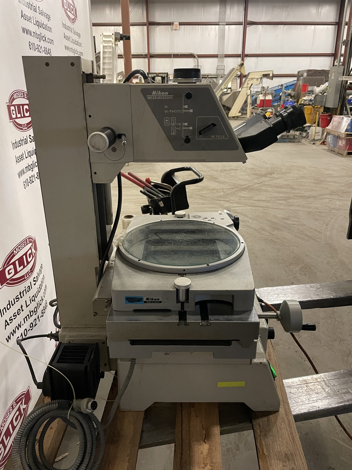 Nikon Measurescope 20 Laboratory/Toolmakers Microscope