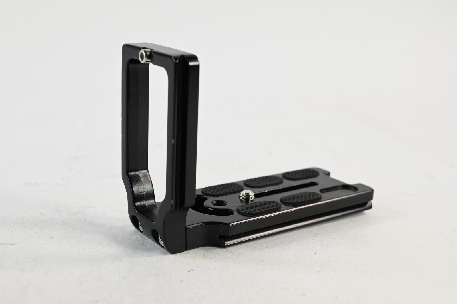Misc. D7000 Bracket L Plate For The Nikon D7000 DSLR Camera #G872