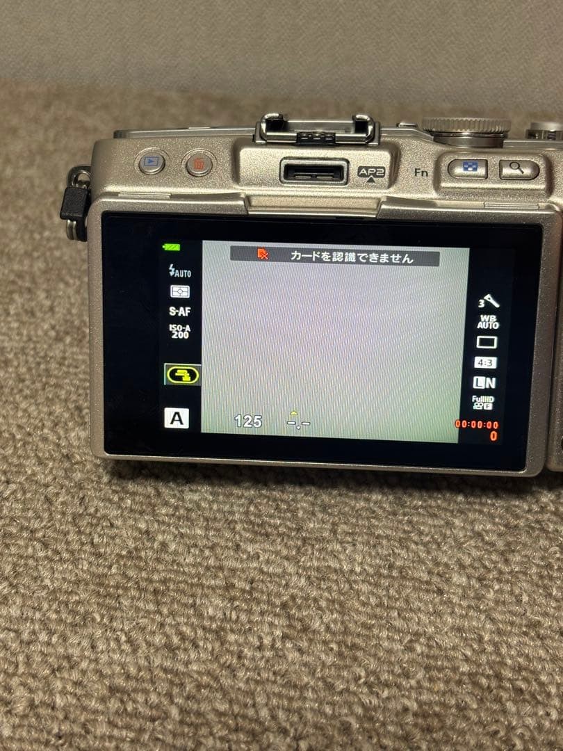 OLYMPUS E-PL5 Mirrorless Camera