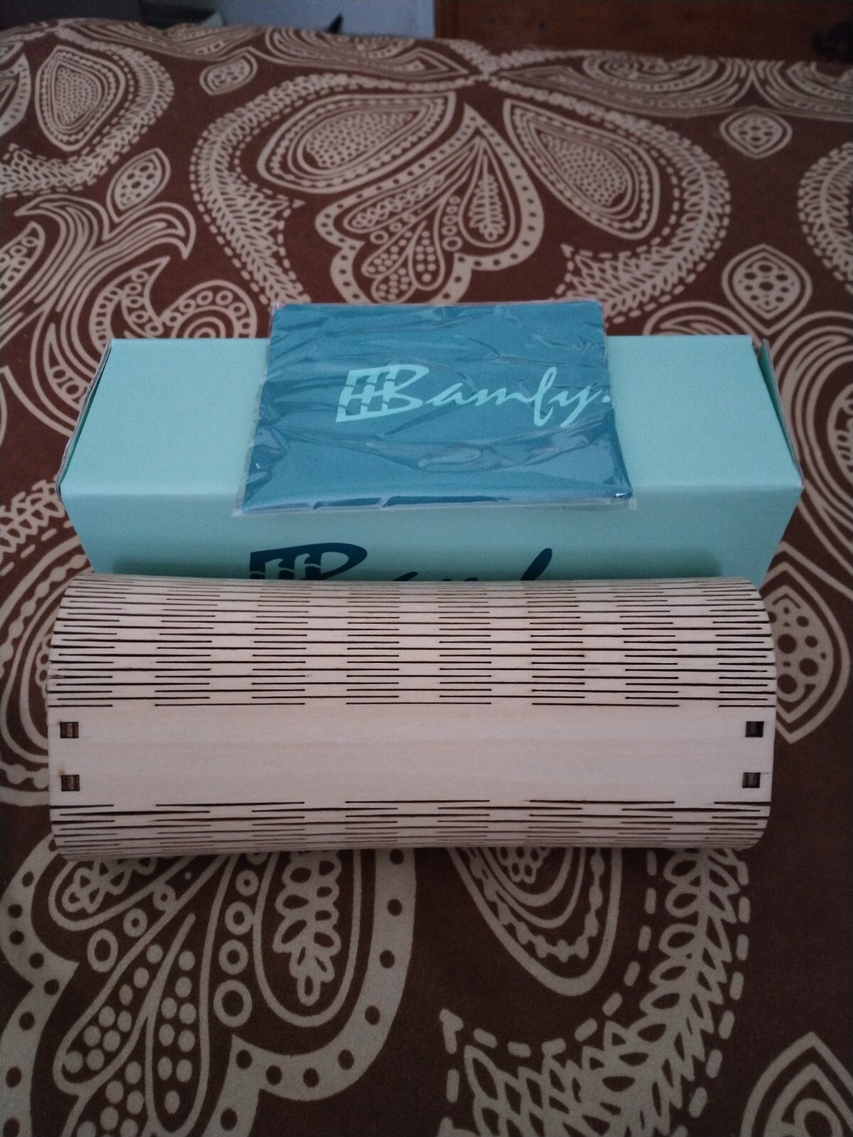Bamfy Bamboo Eyewear Case w/smudge cloth NEW