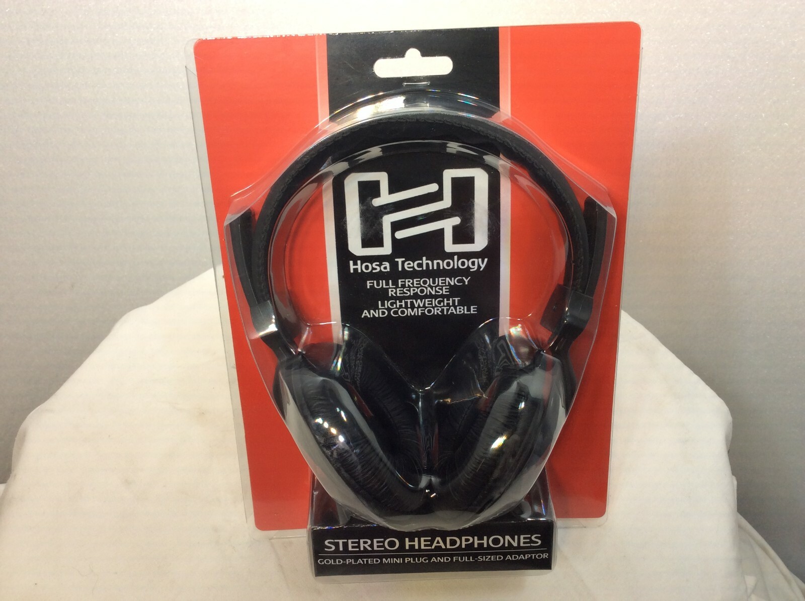 Hosa HDS - 338 Stereo Headphones with Gold Adapter. Hosa Technology Brand New!