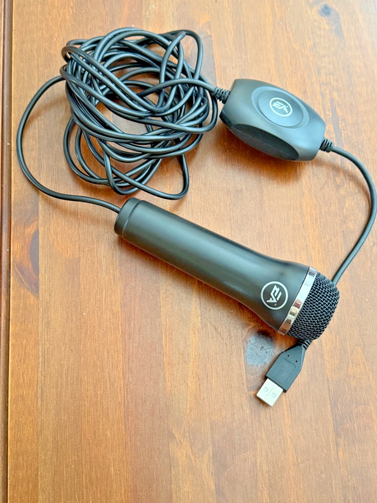 EA Logitech corded microphone