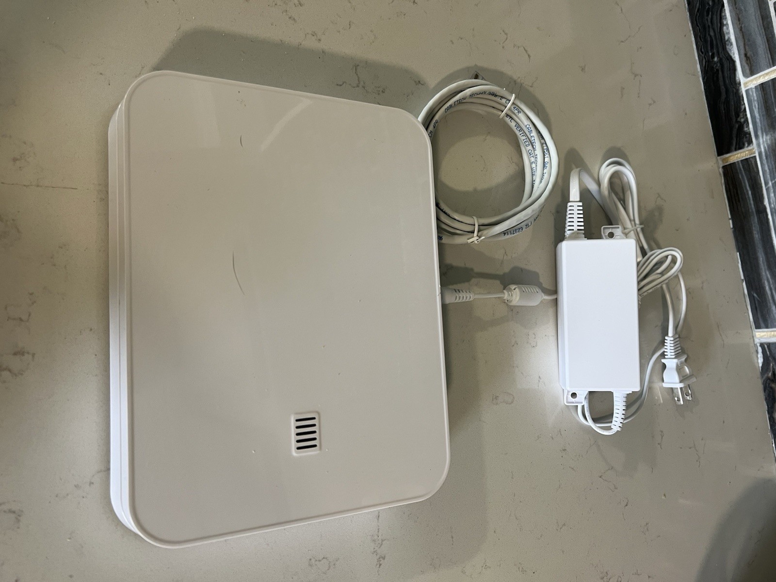 Blue by ADT LifeShield S30R0-26 Base Station Smart Home Security