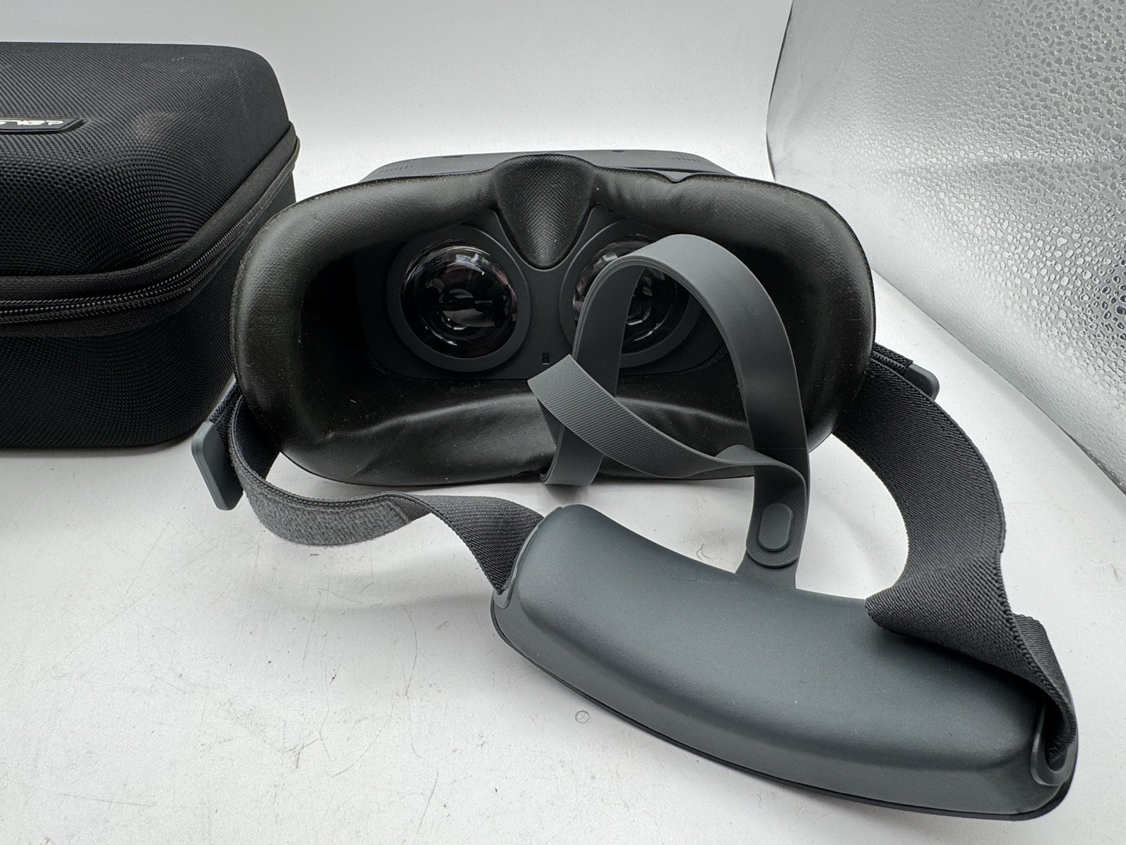 PICO VR Headset Bundle Tested Working w Controller & Carrying Case